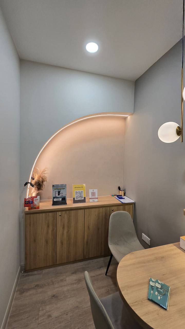 Three storey Shop Austin 4