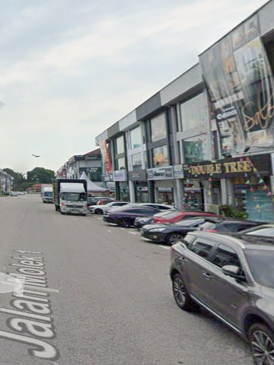 3 Storey Shoplot (Ground Floor) Taman Molek 4