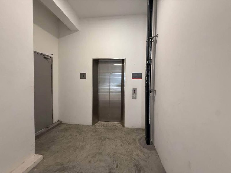 3 Storey Shop Office Permas City 6