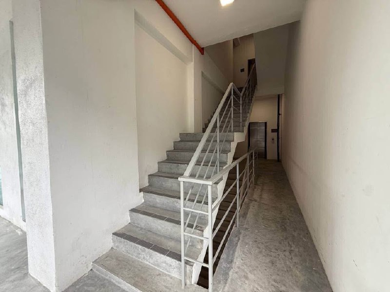 3 Storey Shop Office Permas City 5