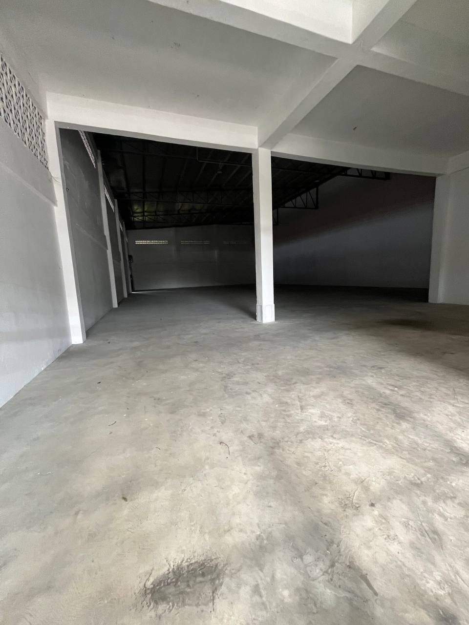 Double Storey Semi-D Factory (2 units adjoining) Desa Cemerlang 5