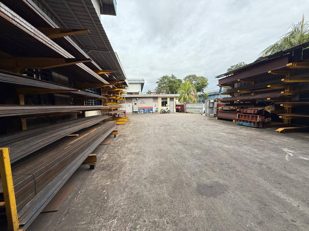 1.5 Storey Detached Factory Tebrau 1 3